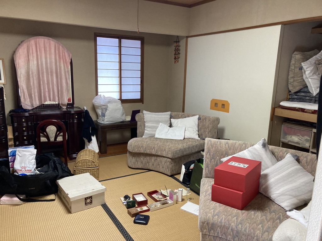 生前整理、片付け前2